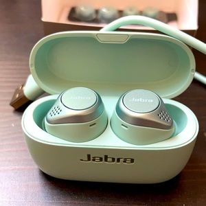 Jabra Elite Active 75t wireless earbuds mint green
